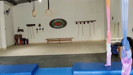 Capoeira Raça